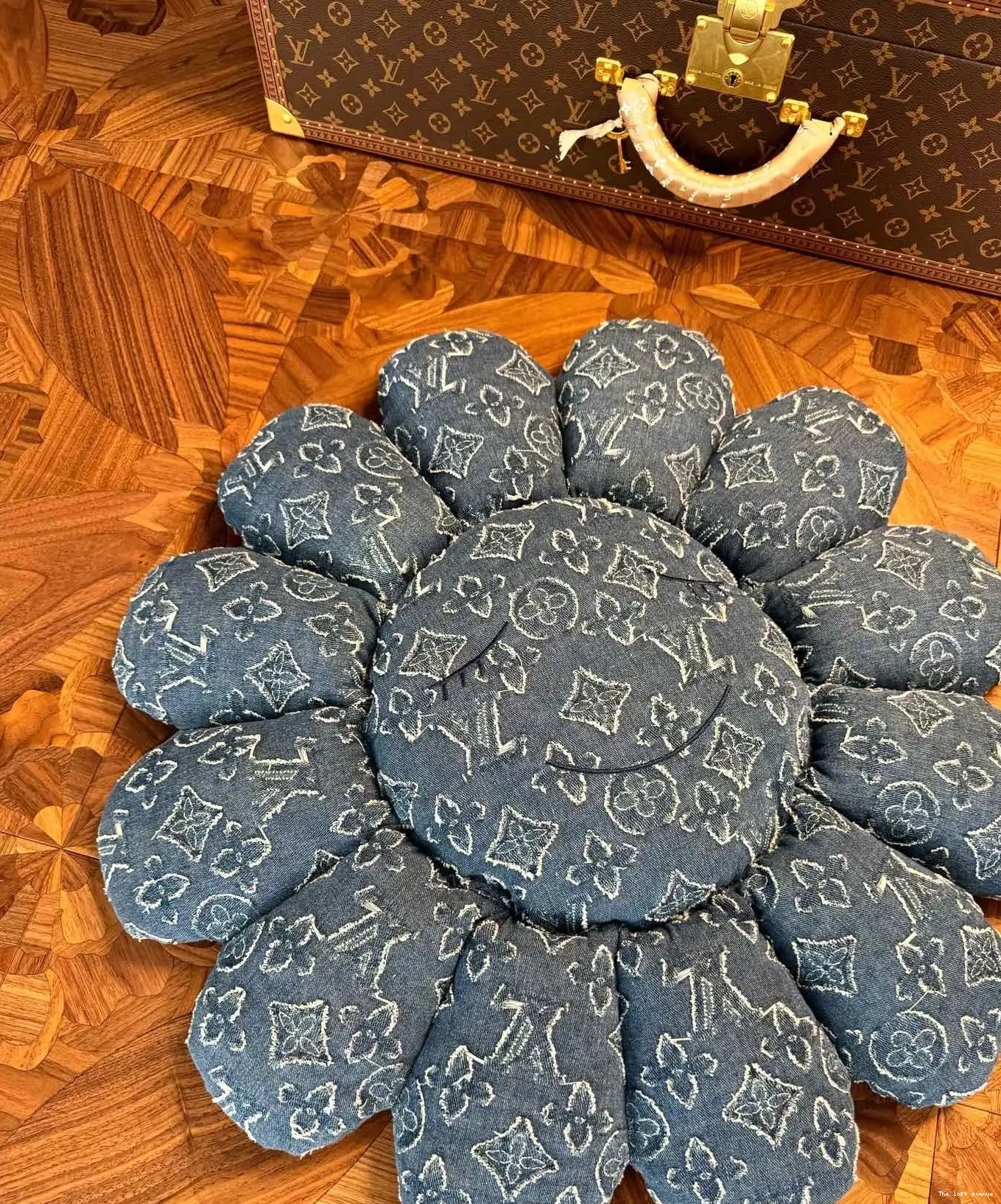 FLOWER PLUSH MURAKAMI CUSTOM LV 0602